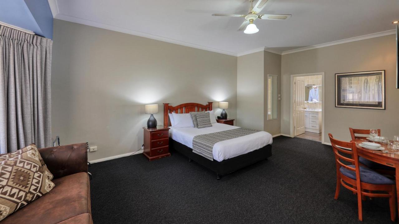 Castlereagh Lodge Motel Coonamble Extérieur photo